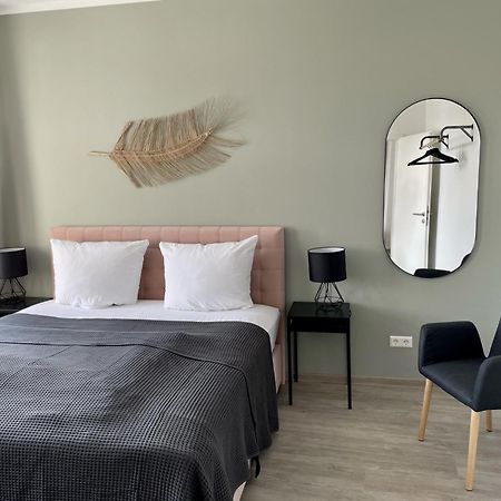 Discovair - Eisenach Karl14 - Vollausgestattete Apartments Mit Netflix In Der Fussgaengerzone Экстерьер фото